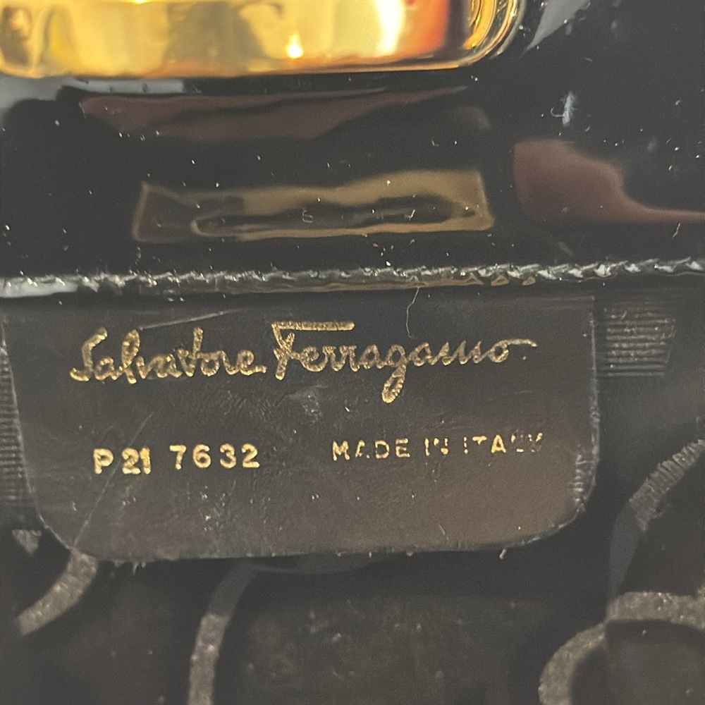Salvatore Ferragamo Black Patent Leather Gold Chain Shoulder Bag - Picture 7 of 13